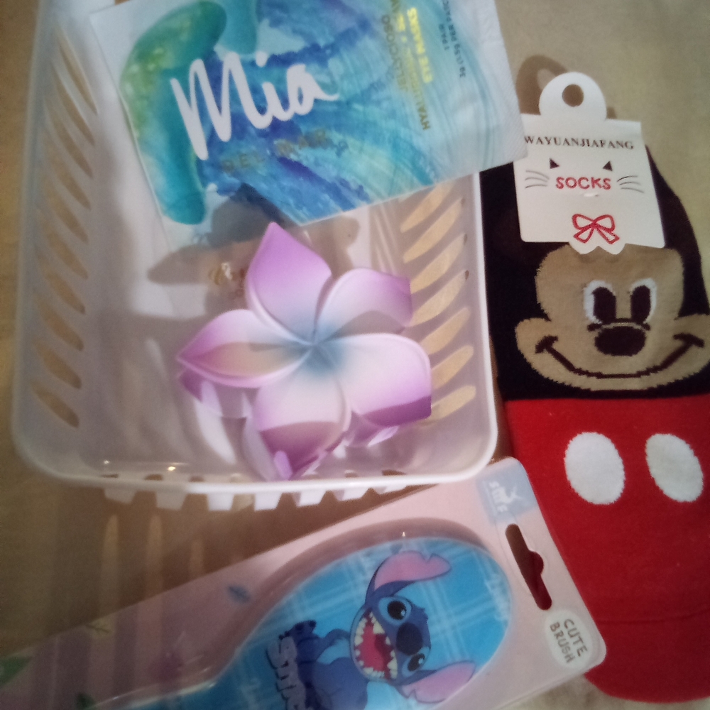 Disney And Beauty Set Nwt